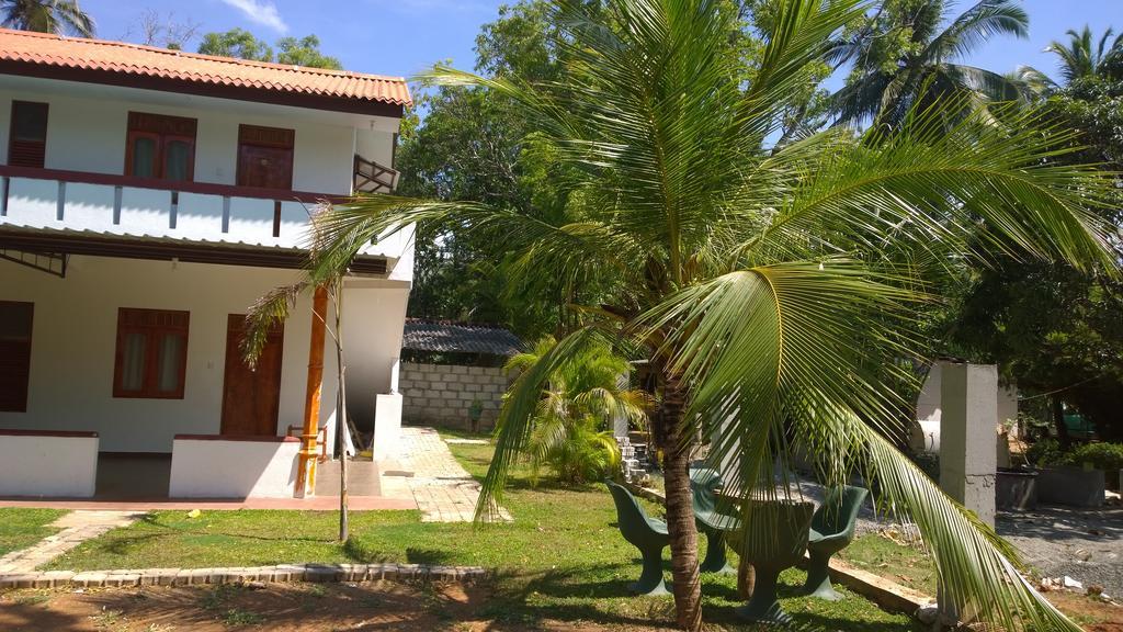 Hotel Flamingo Anuradhapura Zewnętrze zdjęcie