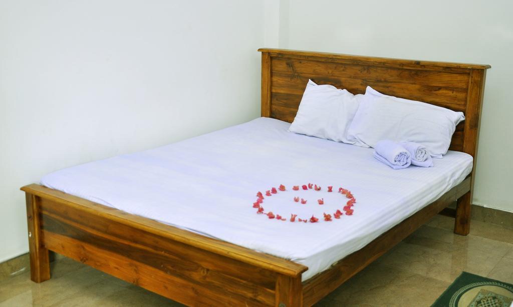 Hotel Flamingo Anuradhapura Zewnętrze zdjęcie