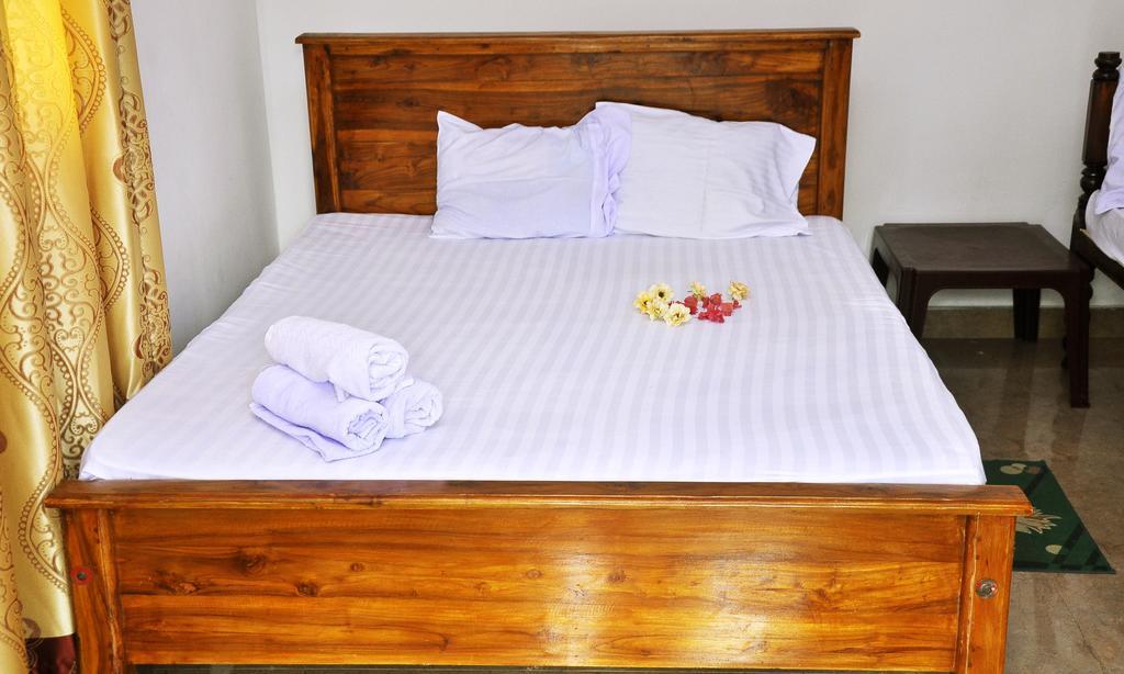 Hotel Flamingo Anuradhapura Zewnętrze zdjęcie